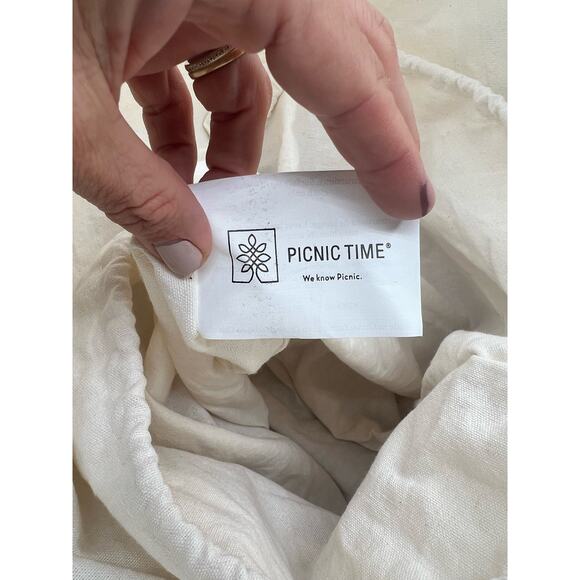 New England Patriots Mickey Mouse‎ Picnic Basket - Picture 7 of 9